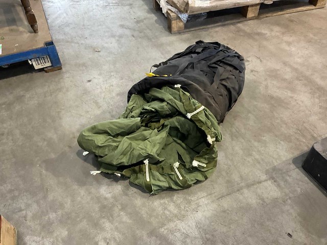 Parachute - afbeelding 1 van  4