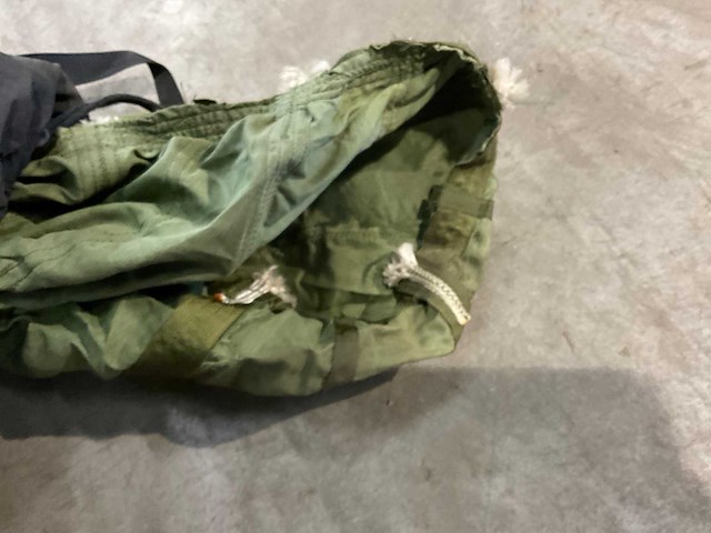 Parachute - afbeelding 3 van  4