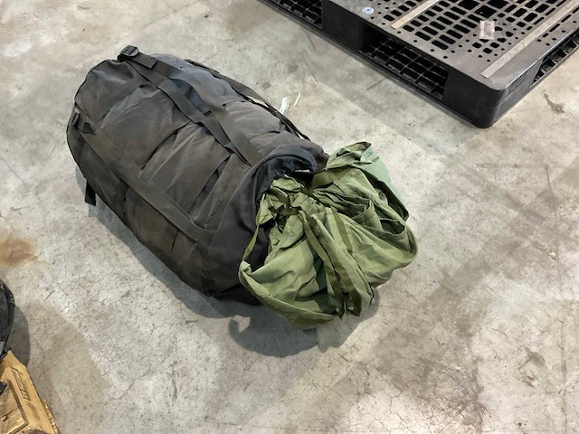 Parachute - afbeelding 2 van  4