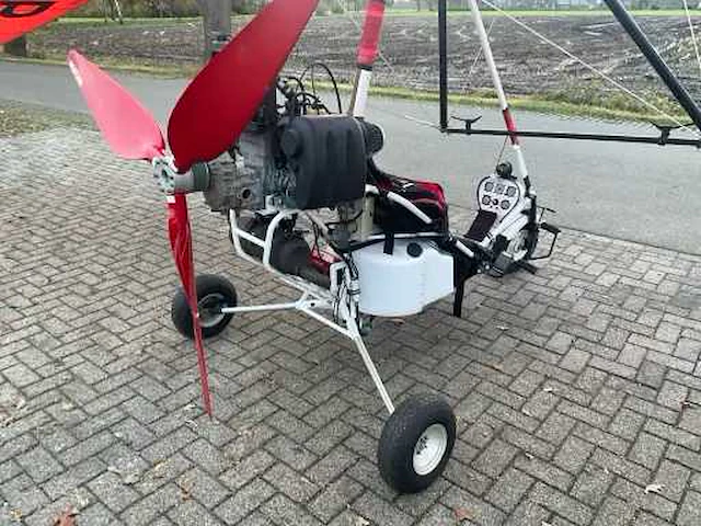Paraglide delta viper trike 582/13m vliegtuig - afbeelding 12 van  13