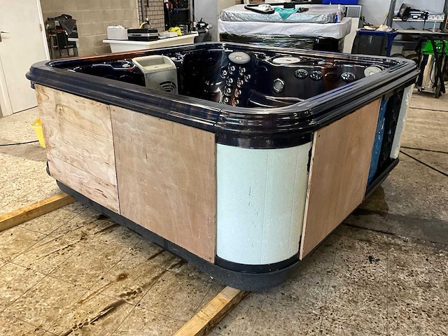 Paragon jacuzzi - afbeelding 8 van  14