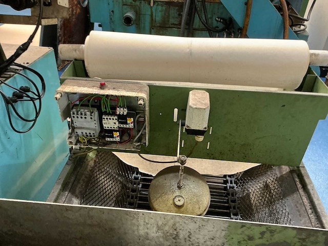 Paragon rc-1812 centerloze slijpmachine - afbeelding 14 van  23