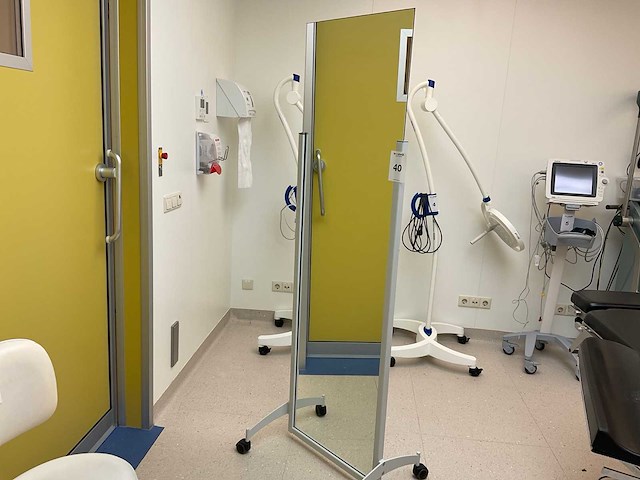 Paramedi spiegel - afbeelding 3 van  4