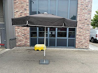Parasol met bijpassende voet - afbeelding 4 van  4