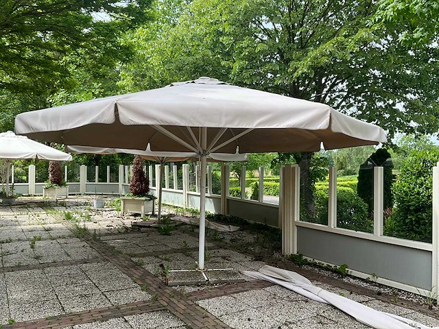 Parasol - afbeelding 1 van  12