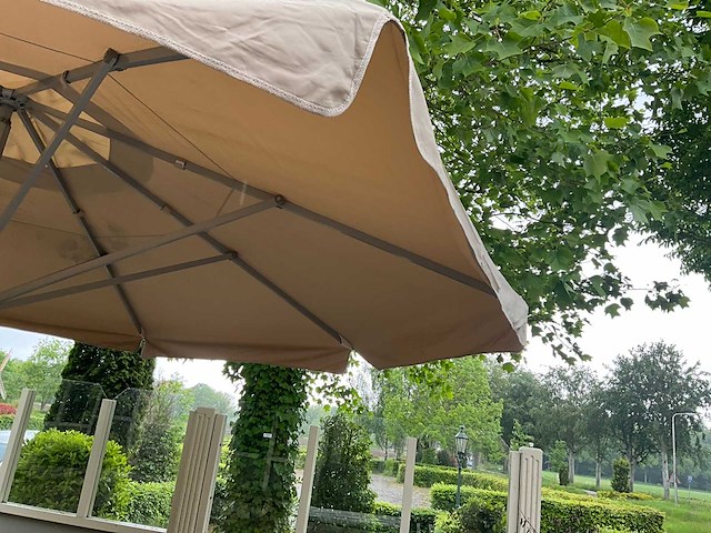 Parasol - afbeelding 8 van  12