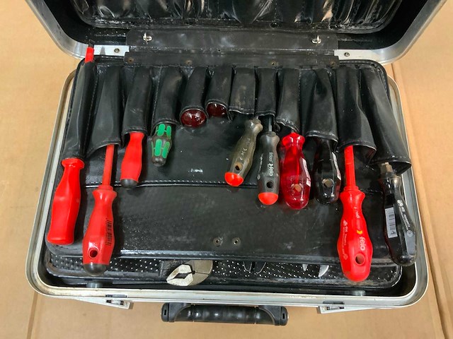 Parat clasic gereedschapskoffer met inhoud - afbeelding 9 van  14