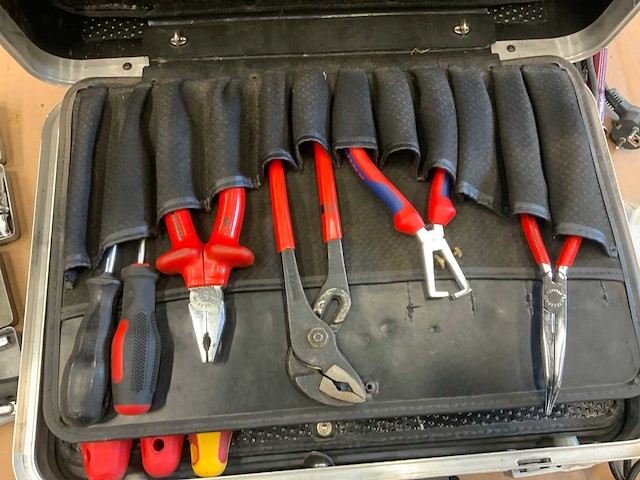 Parat clasic gereedschapskoffer met inhoud - afbeelding 6 van  13