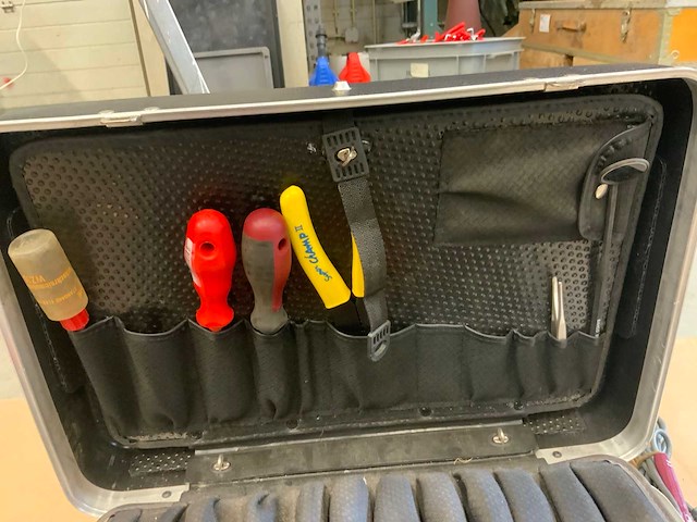 Parat clasic gereedschapskoffer met inhoud - afbeelding 7 van  13