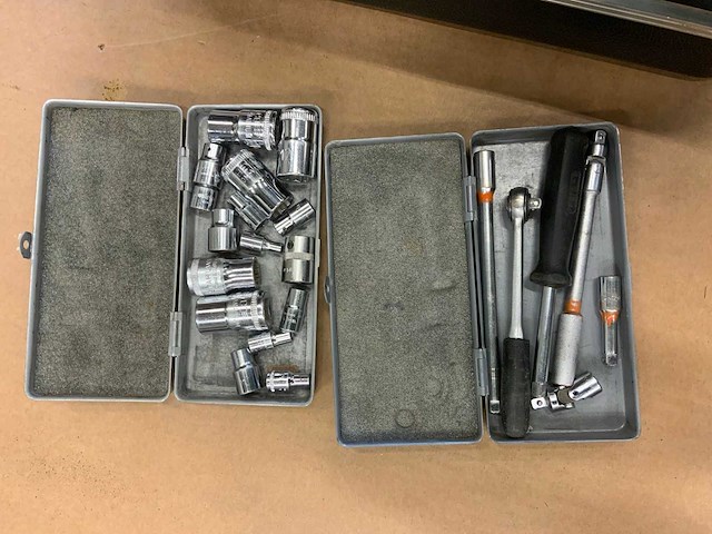 Parat clasic gereedschapskoffer met inhoud - afbeelding 12 van  13