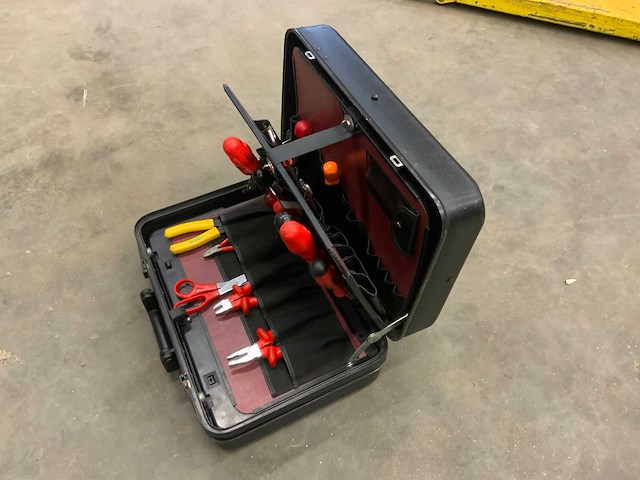 Parat gereedschap koffer met inhoud - afbeelding 1 van  12