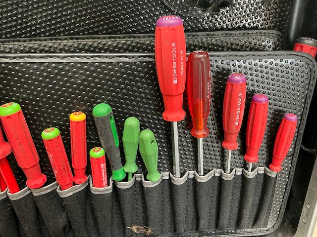 Parat verrijdbare gereedschapskoffer - afbeelding 15 van  20