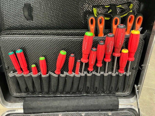 Parat verrijdbare gereedschapskoffer - afbeelding 11 van  17