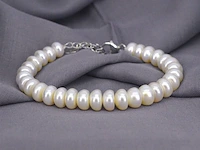 Parel armband met echte parels en een zilveren sluiting - juwelierskwaliteit