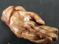 Parel in gods hand - afbeelding 3 van  5