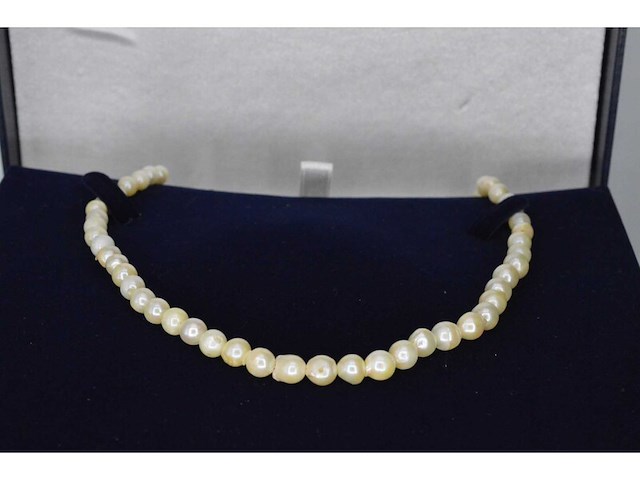 Parel snoer (gele tag) - afbeelding 2 van  6