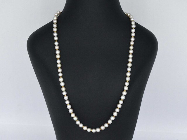 Parel snoer met gouden sluiting - afbeelding 3 van  10