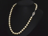 Parel snoer met witgouden sluiting - afbeelding 1 van  8