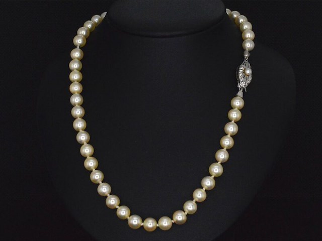 Parel snoer met witgouden sluiting - afbeelding 2 van  8