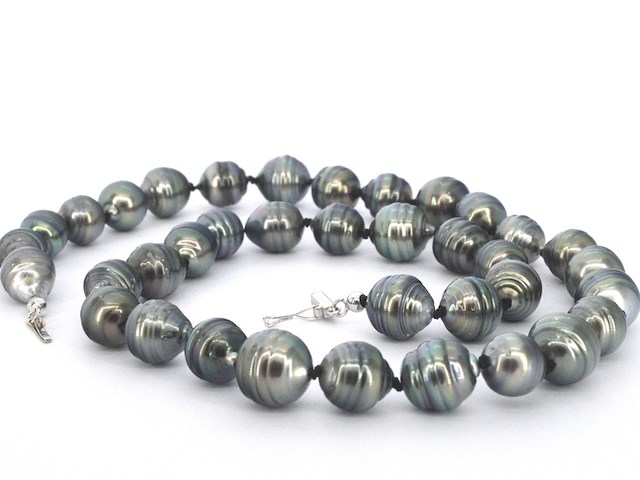 Parelcollier met tahiti parels en een gouden sluiting - afbeelding 1 van  10