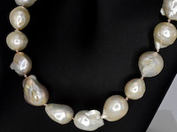 Parelketting met barok parels en een sterling zilveren sluiting - afbeelding 5 van  9