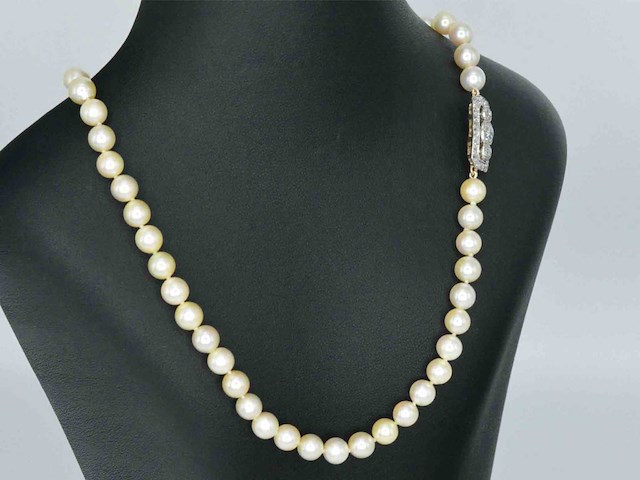 Parelsnoer met diamanten art deco sluiting - afbeelding 5 van  8