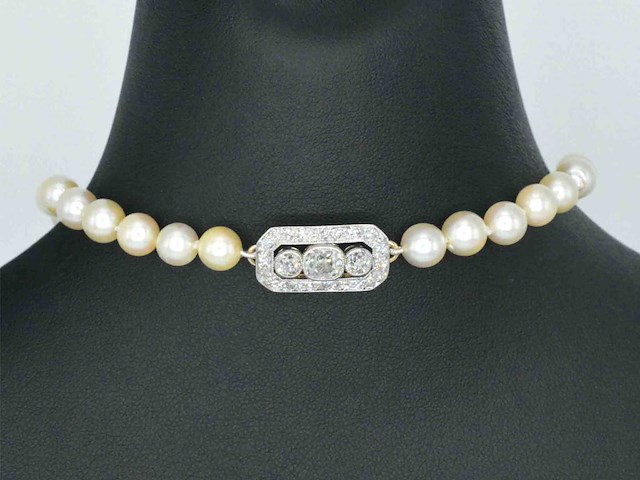 Parelsnoer met diamanten art deco sluiting - afbeelding 6 van  8