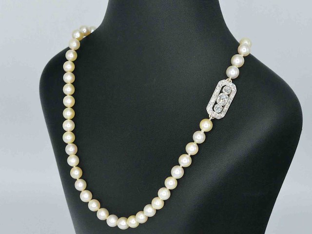 Parelsnoer met diamanten art deco sluiting - afbeelding 4 van  8
