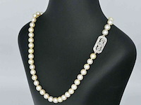Parelsnoer met diamanten art deco sluiting - afbeelding 3 van  9