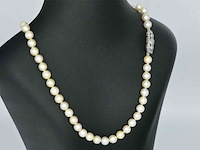 Parelsnoer met diamanten art deco sluiting - afbeelding 4 van  9