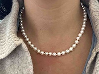 Parelsnoer met gouden sluiting met diamant - afbeelding 3 van  10