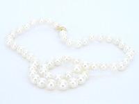 Parelsnoer met gouden sluiting met diamant - afbeelding 5 van  8
