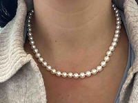 Parelsnoer met gouden sluiting met diamant - afbeelding 4 van  11