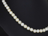 Parelsnoer - afbeelding 6 van  7