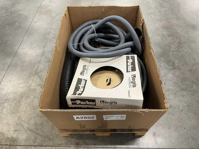 Parker - partij flexibele ribbelslangen / beschermslangen & legris tubepack - afbeelding 1 van  7