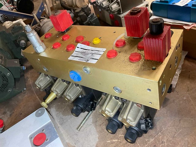 Parker control valve - afbeelding 2 van  5