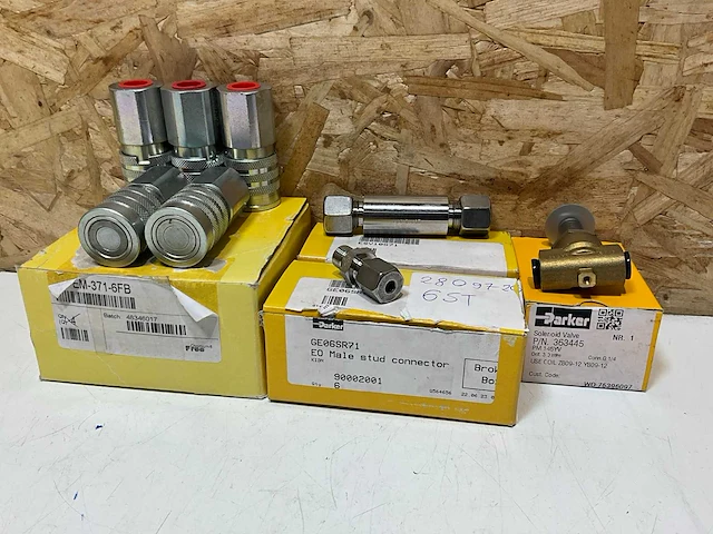 Parker diverse connectoren (13x) - afbeelding 1 van  9