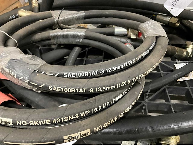 Parker diverse hydraulische slangen - afbeelding 3 van  5