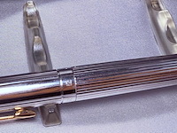Parker guilloche vulpen met goldfilled frills en zilverkeurmerk - afbeelding 3 van  7