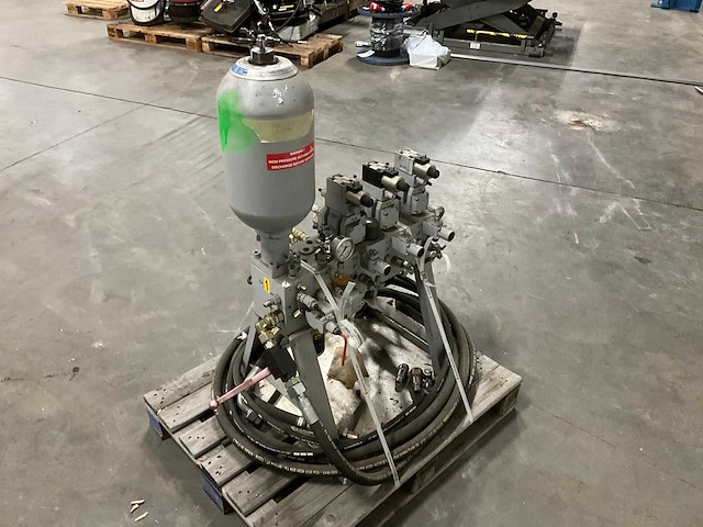 Parker hydrauliek verdeelunit - afbeelding 4 van  9