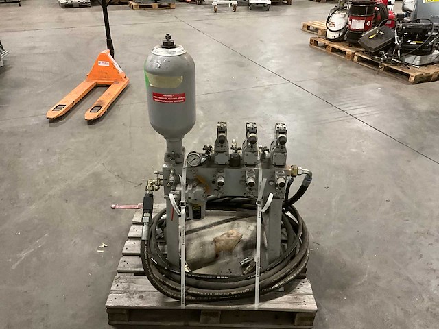 Parker hydrauliek verdeelunit - afbeelding 5 van  9