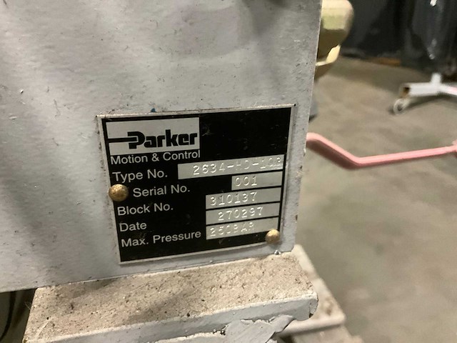 Parker hydrauliek verdeelunit - afbeelding 9 van  9