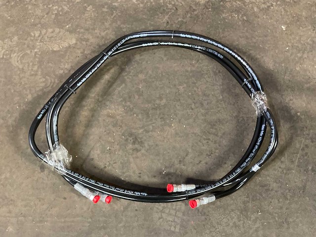 Parker nonmetallic hose assembly (3x) - afbeelding 1 van  5