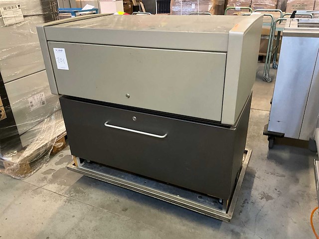 Parker pen company vitrinekast - afbeelding 1 van  6