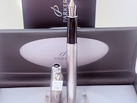 Parker sonnet vulpen - matte silver - gp nib - afbeelding 1 van  4