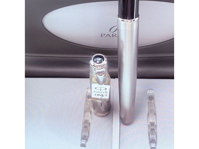 Parker sonnet vulpen - matte silver - gp nib - afbeelding 4 van  4