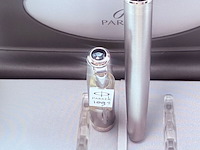 Parker sonnet vulpen - matte silver - gp nib - afbeelding 4 van  4