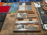 Parrallel onderlegstrippen en meetgereedschap