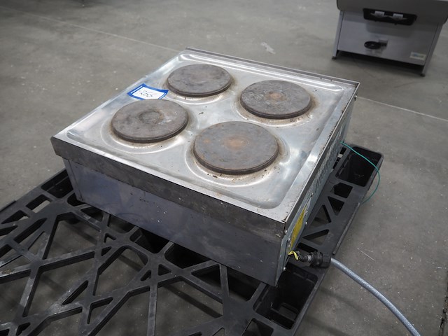 Parry - afbeelding 2 van  7