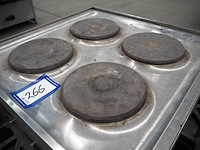 Parry - afbeelding 5 van  7